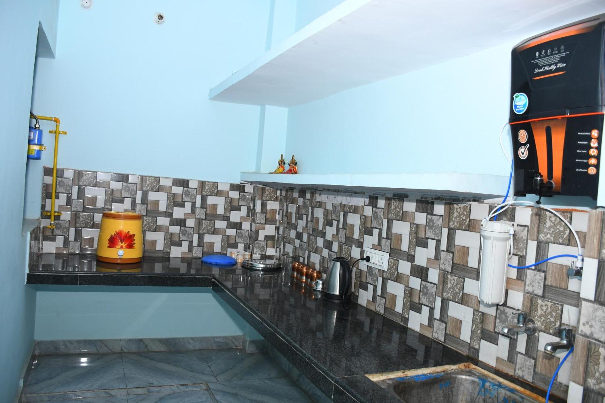 Indra Apartment Benares Buitenkant foto