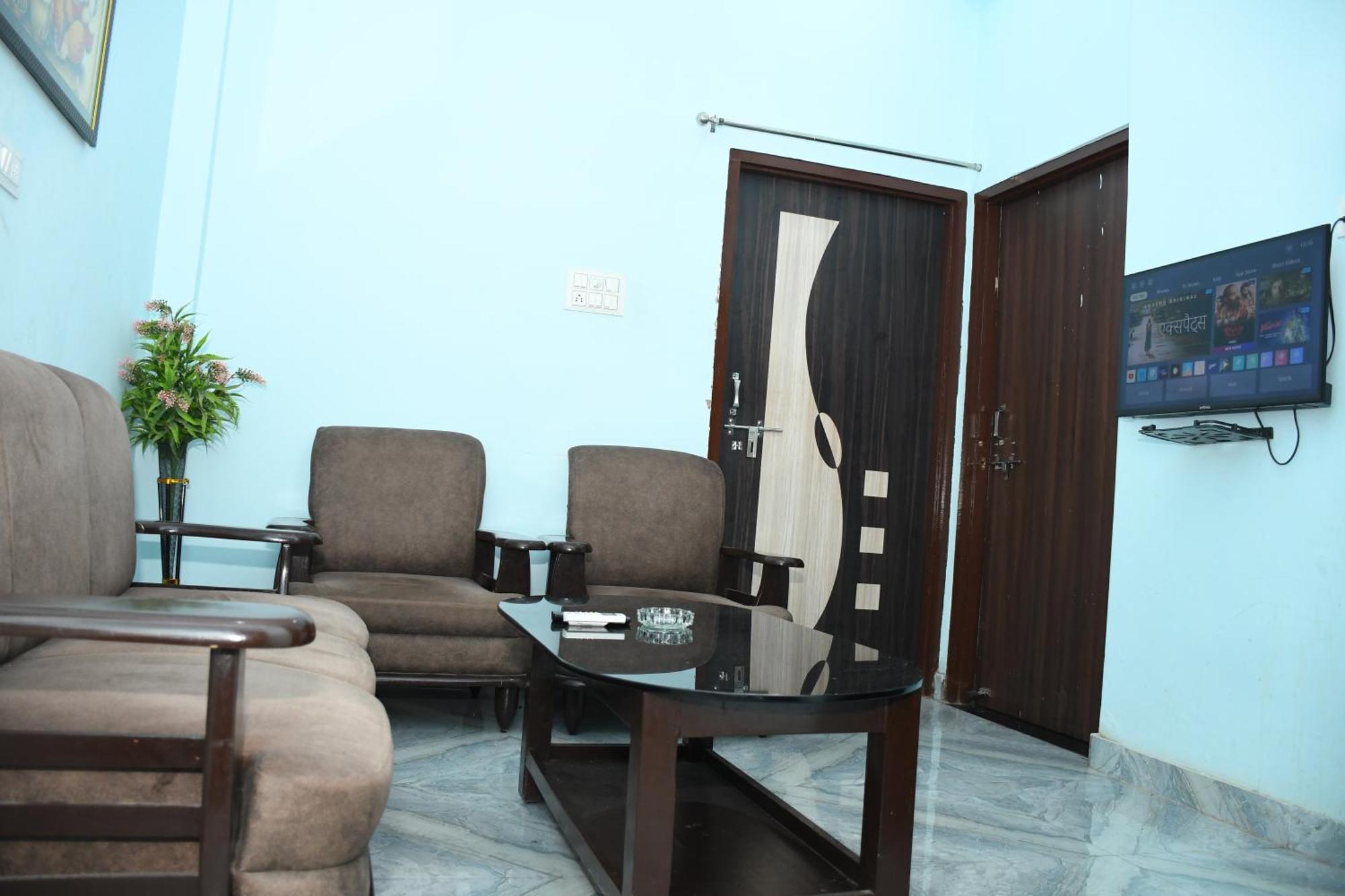 Indra Apartment Benares Buitenkant foto